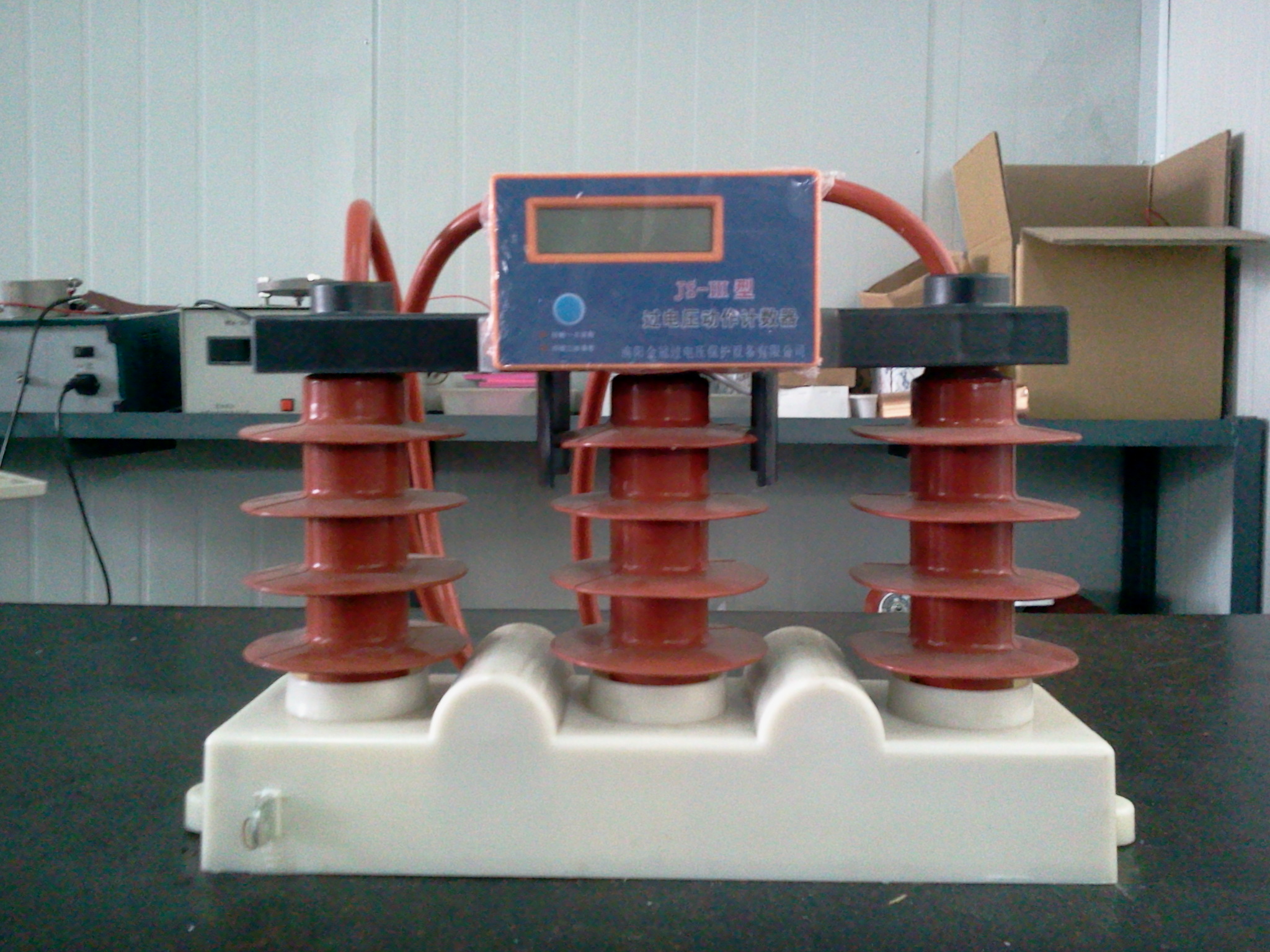 10kV過(guò)電壓保護(hù)器